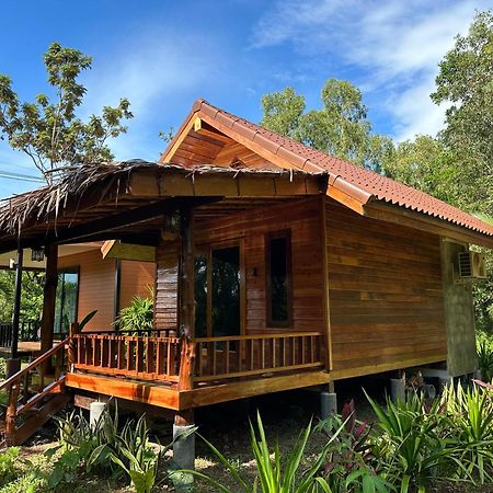 Koh Jum Bungalow & Hostel Exteriér fotografie