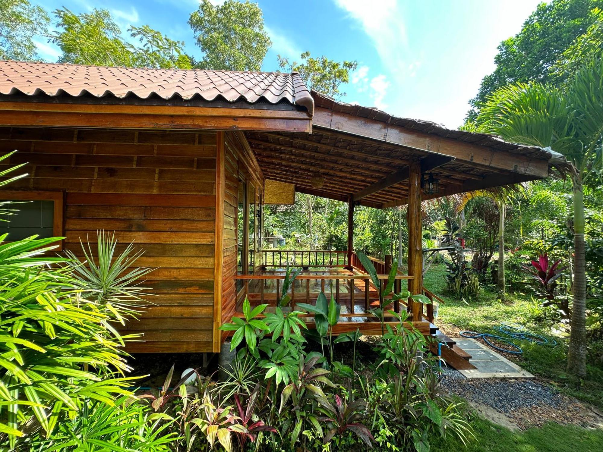Koh Jum Bungalow & Hostel Exteriér fotografie