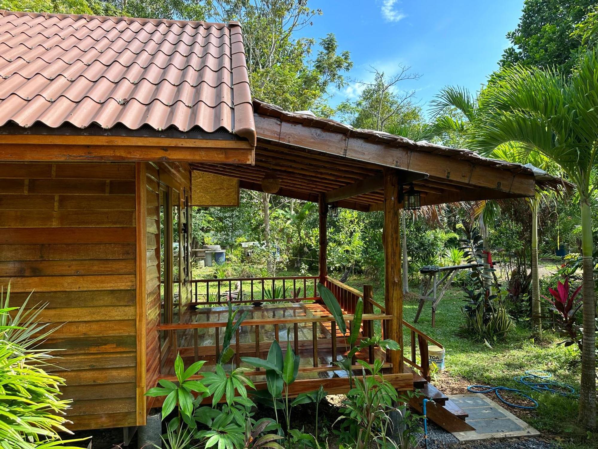 Koh Jum Bungalow & Hostel Exteriér fotografie