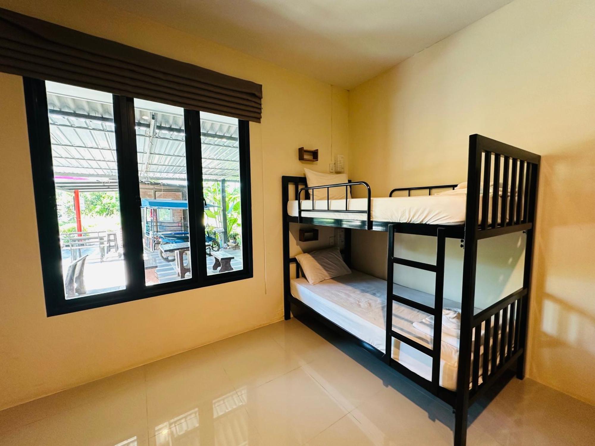 Koh Jum Bungalow & Hostel Exteriér fotografie