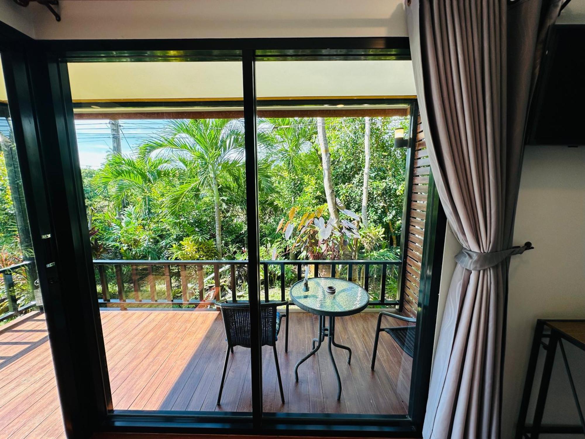 Koh Jum Bungalow & Hostel Exteriér fotografie