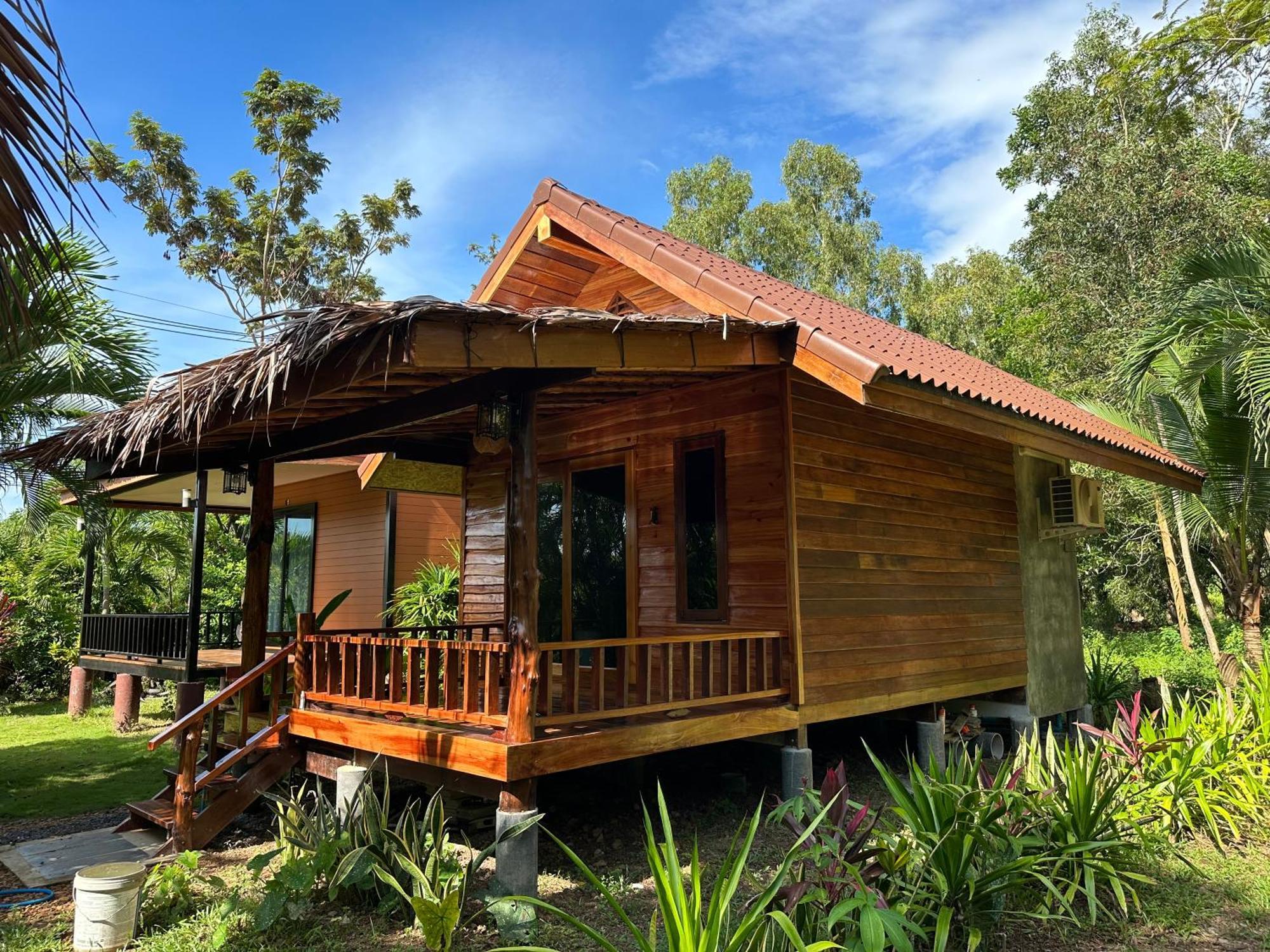 Koh Jum Bungalow & Hostel Exteriér fotografie