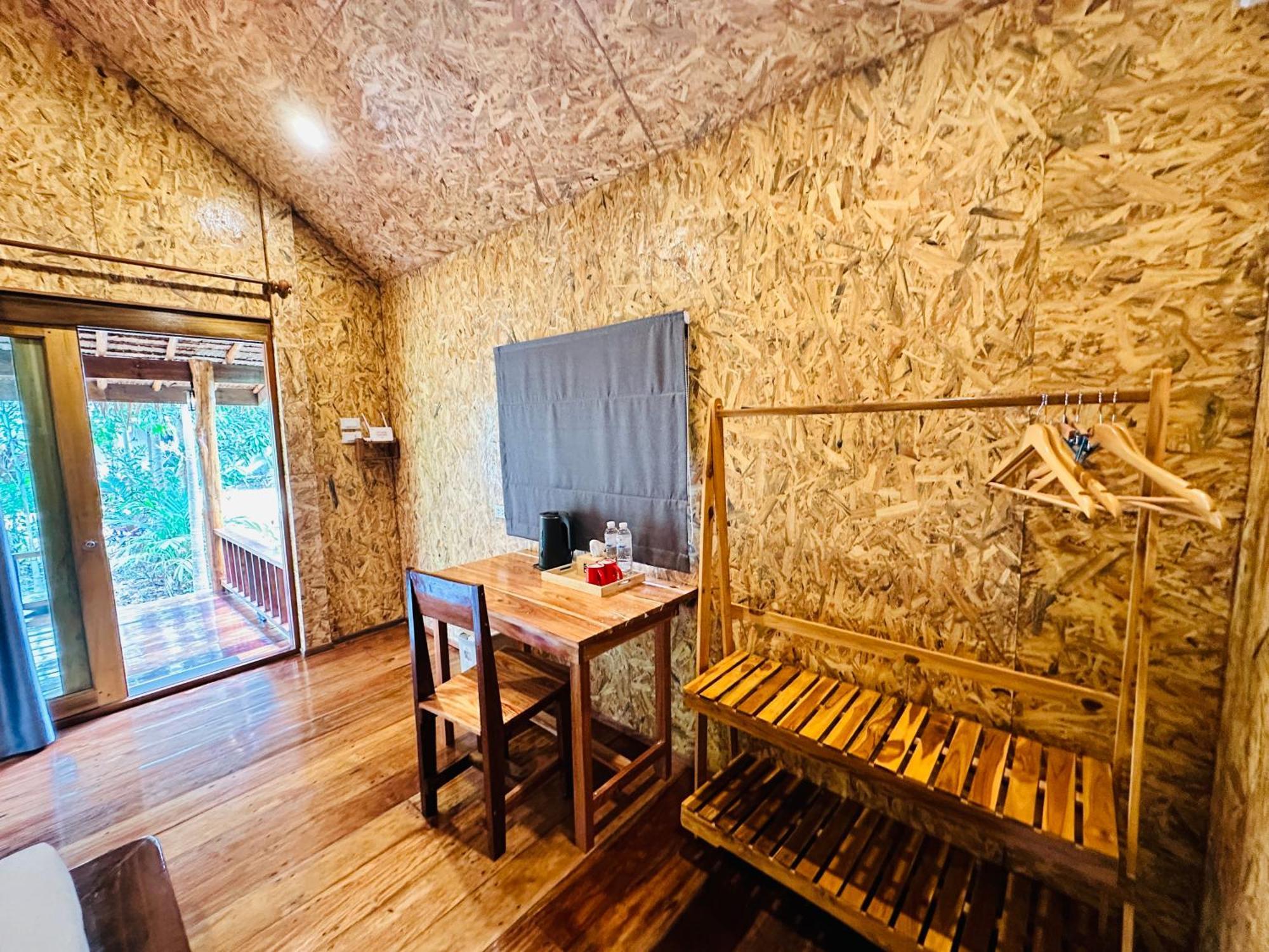 Koh Jum Bungalow & Hostel Exteriér fotografie